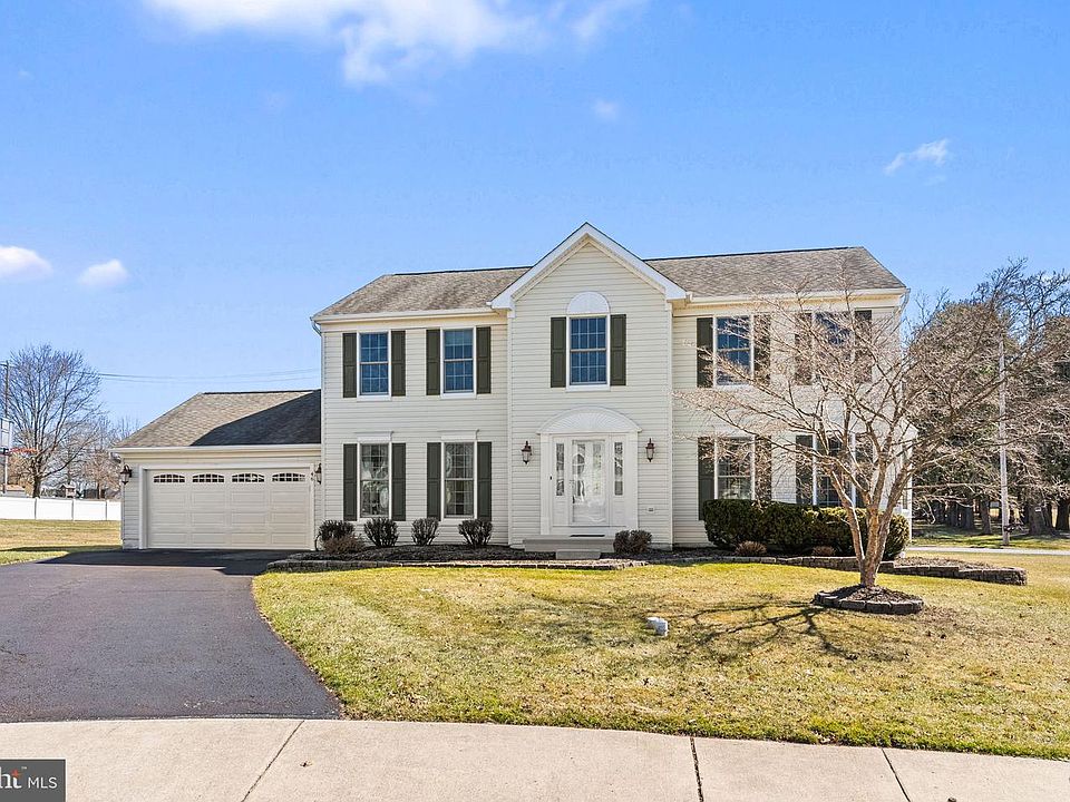 1st image of 46 Quail Cir