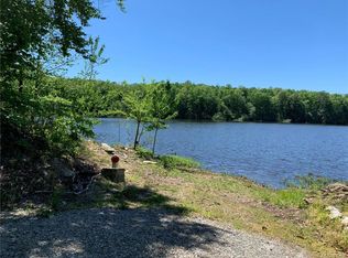 11238 Colemans Lake Rd, Ford, VA 23850