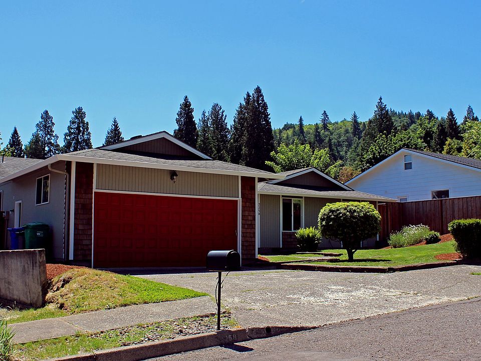 2nd image of 2258 SE Darling Ave