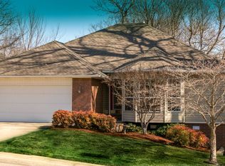 3306 N Southridge Dr, Fayetteville, AR 72703