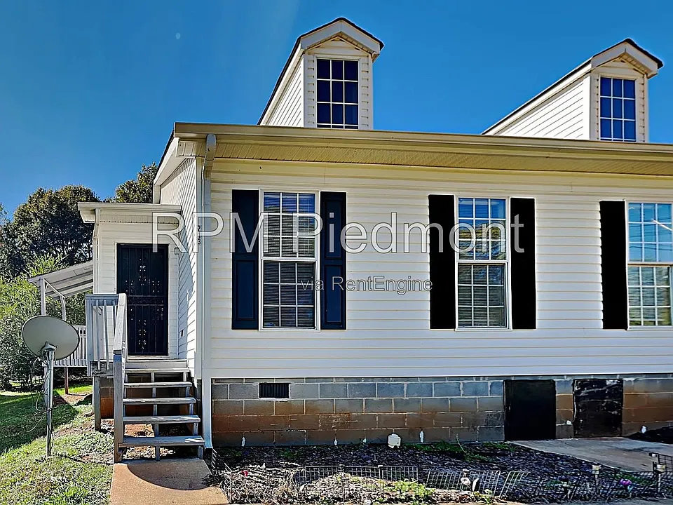 213 Toby Springs Ln