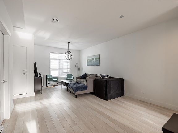 5th image of 2427 164th St #25