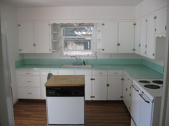 5th image of 702 E 7th Ave