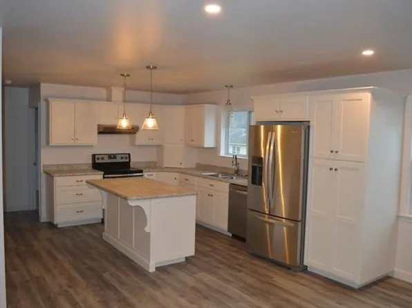 45 Jonathan Dr, Mount Pleasant Mills, PA 17853