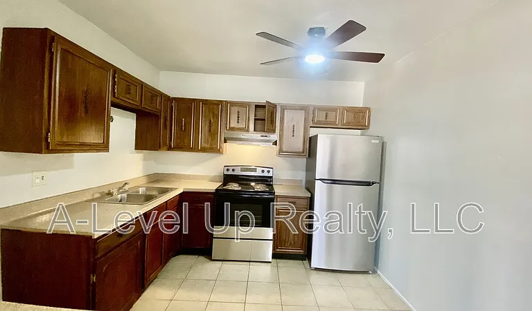 1838 S Rosemont Ave — Photo 10
