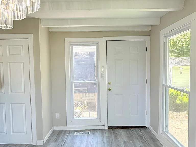 266 W Bennett Ave — Photo 23