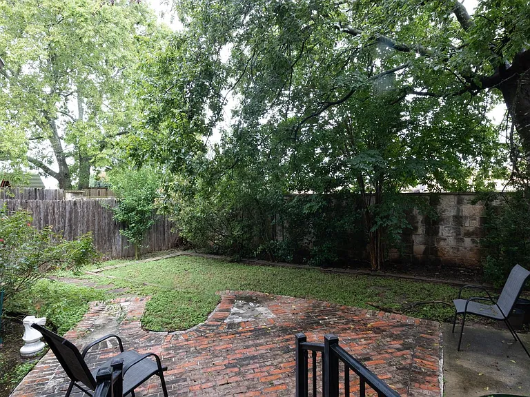 11608 Spicewood Pkwy #1 — Photo 33