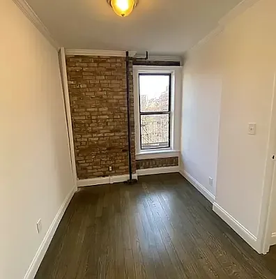 Rented by Compass | media 21