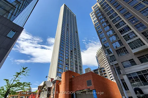 1315 Bay St Photo 1