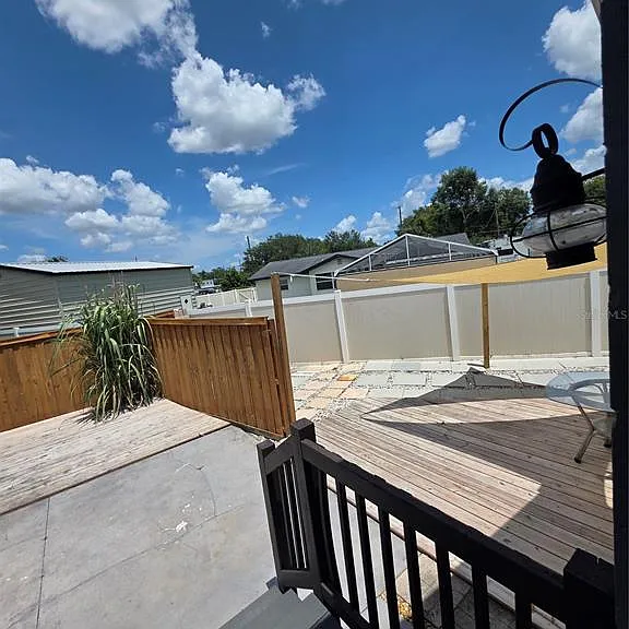 8 Poinsettia Dr — Photo 24
