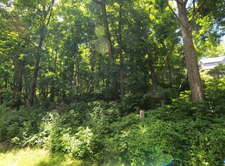 340 Chestnut Pl, Roseland, VA 22967