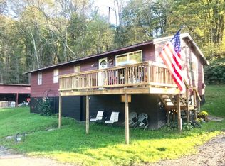 1 Collins Hill Rd, Glen Jean, WV 25846