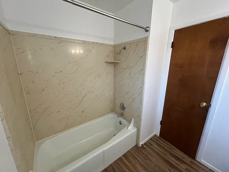 441 Independent Ave #1 — Photo 11