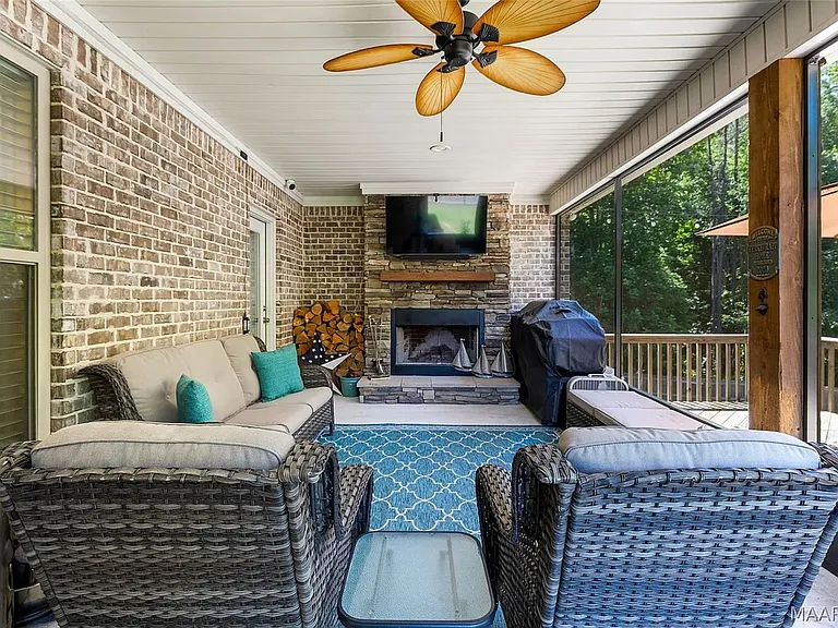 397 Southern Hills Dr — Photo 4