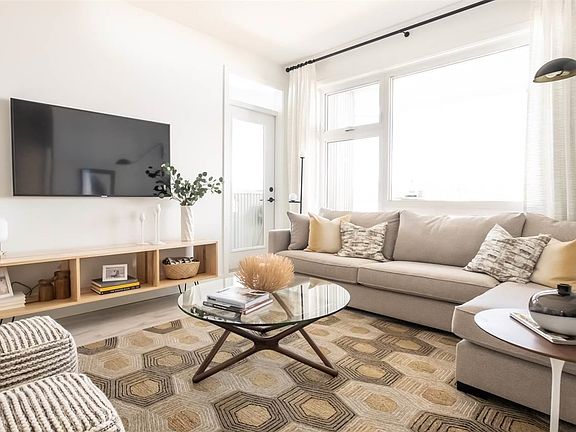5th image of 32828 Landeau Pl #414