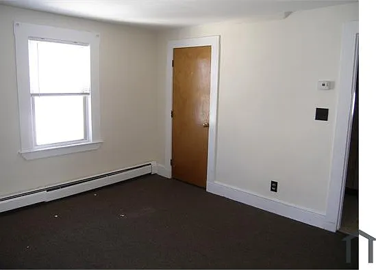 346 Ferry St #3 — Photo 4