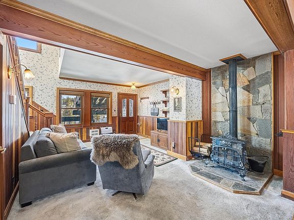 5th image of 21501 Donner Pass Rd #13