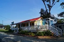 402 East College Street - 1 — Photo 2