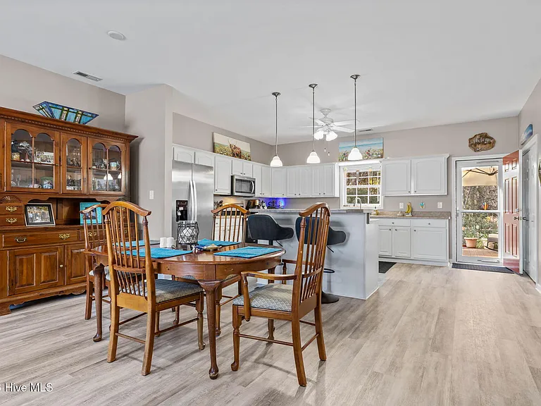 101 Ole Field Cir #C — Photo 8