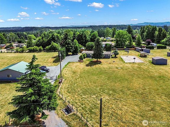 2nd image of 28707 26th Avenue E