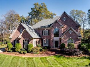 5803 Bruntsfield Pl, Charlotte, NC 28277