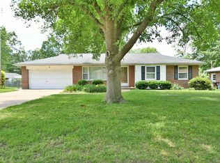 3 Bromley Dr, Saint Louis, MO