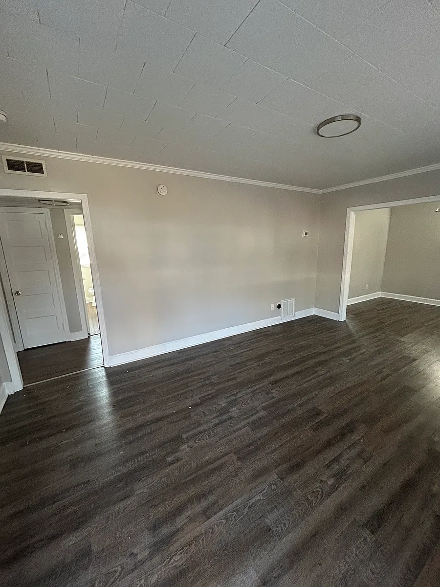 Building Photo - 2409 Deherradora Ave #2409