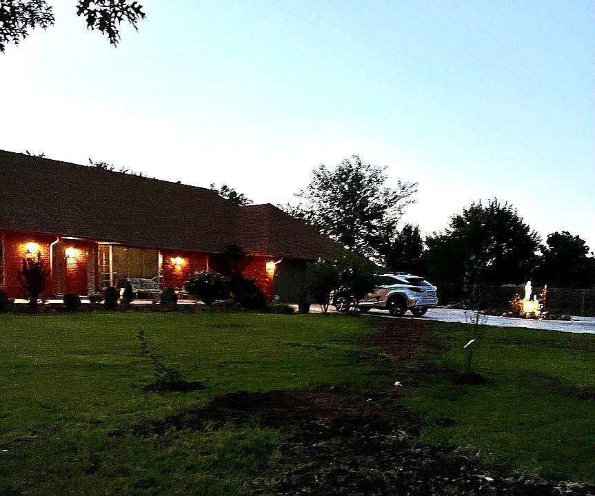 1st image of 340 NW 35th St