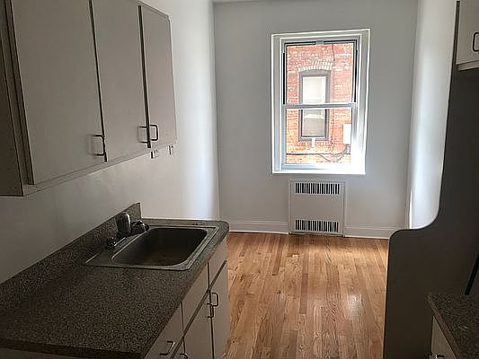 4th image of 854 Ocean Ave #4T