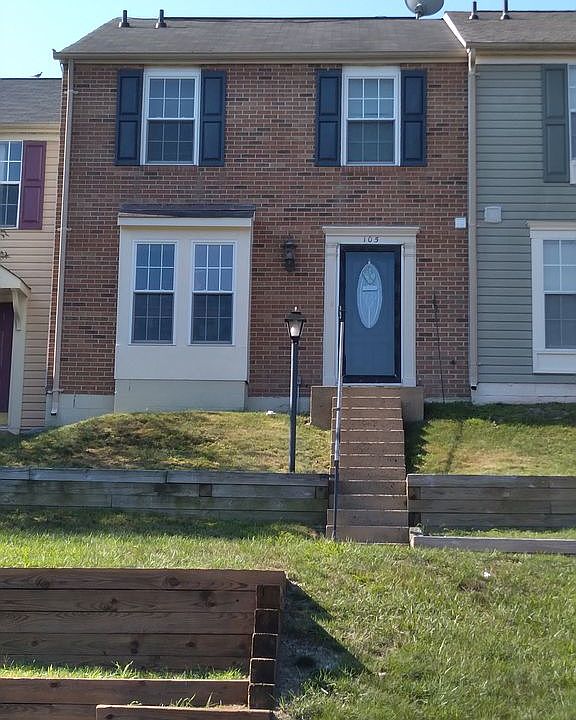 1st image of 105 Independence Dr