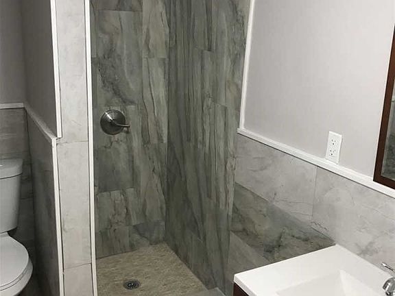 3rd image of 68 Lexington Ave #B