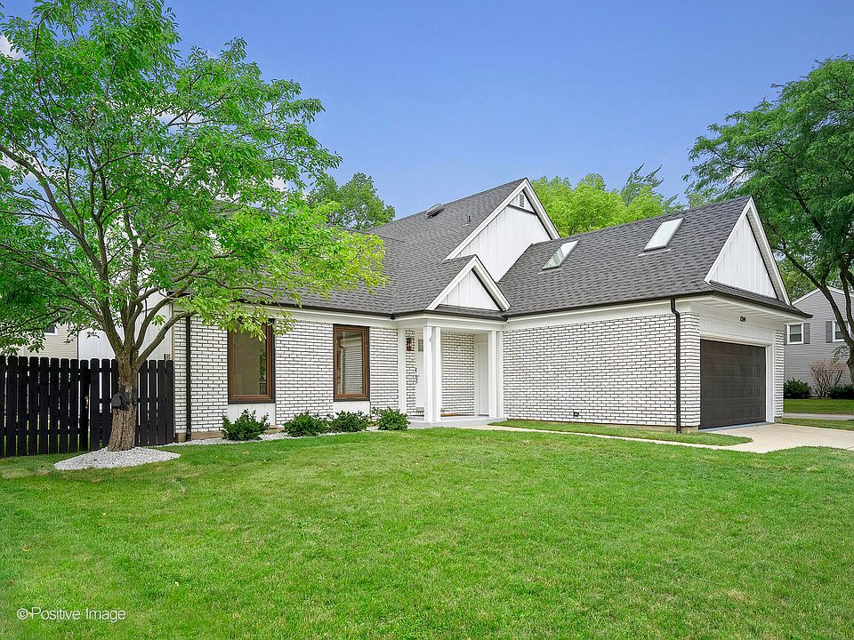 2nd image of 1214 Brandywyn Ln