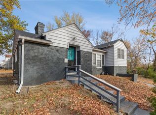 5000 E 39th Ter, Kansas City, MO 64130