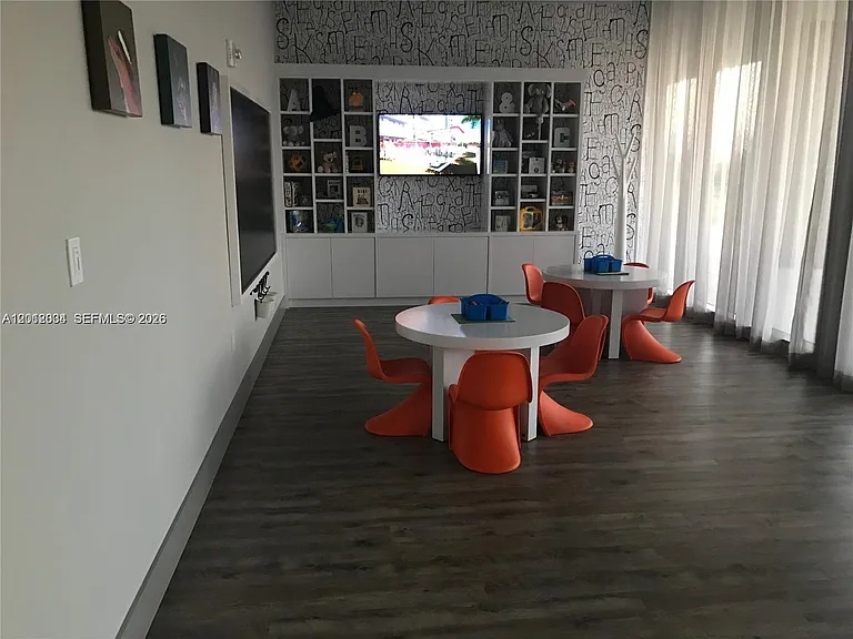5300 Paseo Dr #405 — Photo 13
