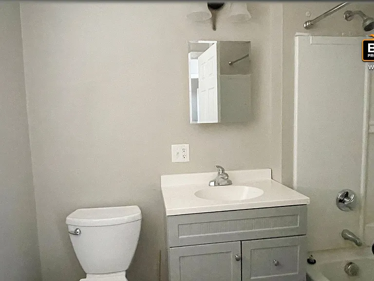 46 Myrtle Ave — Photo 15
