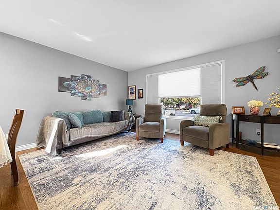 5th image of 60 Byers CRESCENT