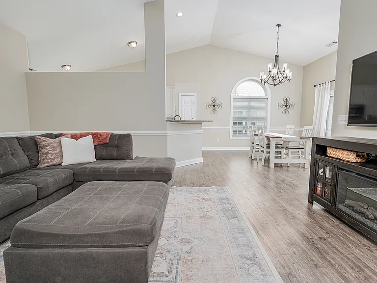 104 Jubilee Pl — Photo 7