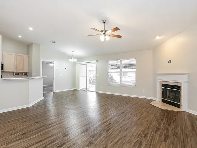 3021 Captiva Bluff Cir — Photo 4
