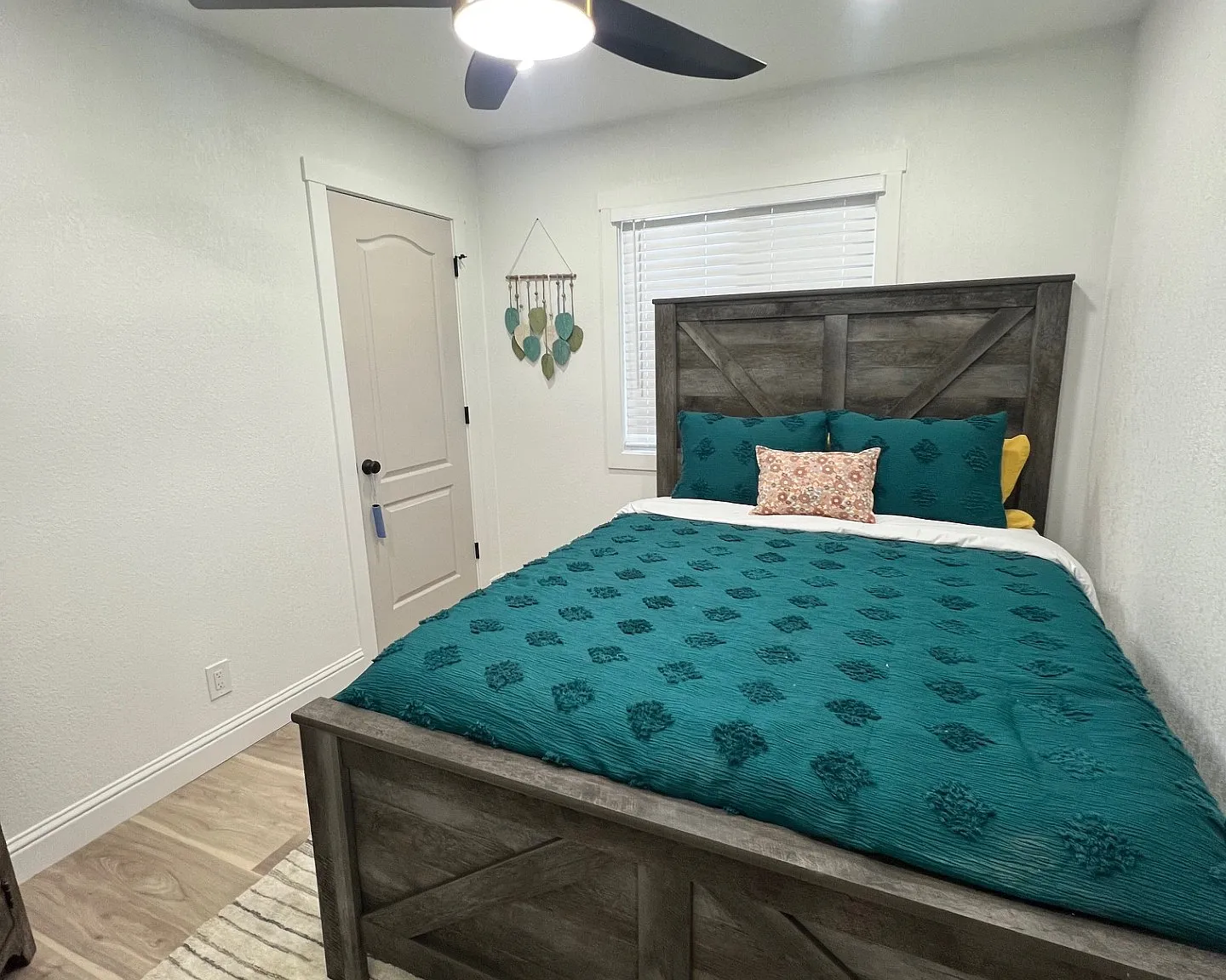 4 bed, 2.5 bath, 1164 sqft, $7,500 — Photo 4