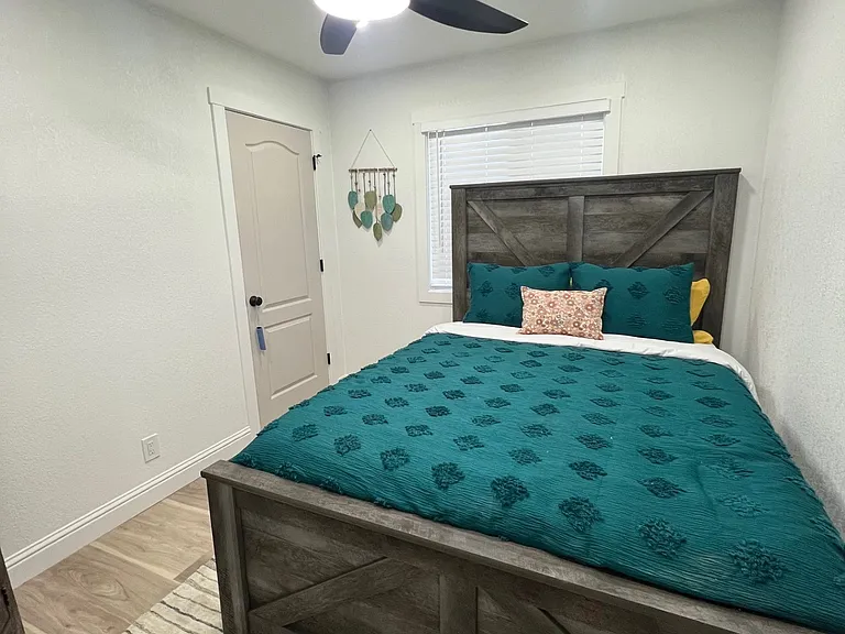 731 Kermit Ct — Photo 4