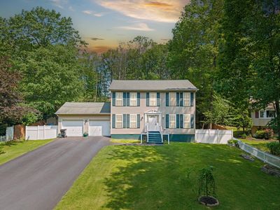 344 Charles Folly Rd, Bartonsville, PA, 18321