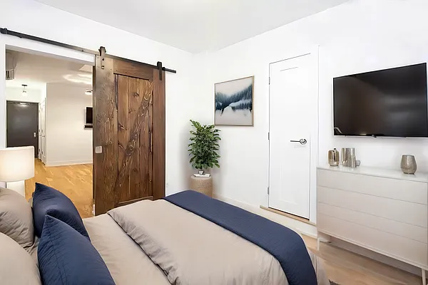 Rented by Tesla Realty Group LLC | media 10