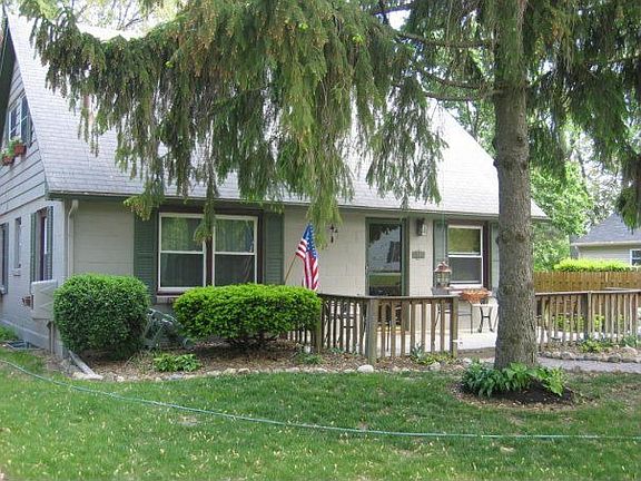 Front Porch - Meet Neighbors