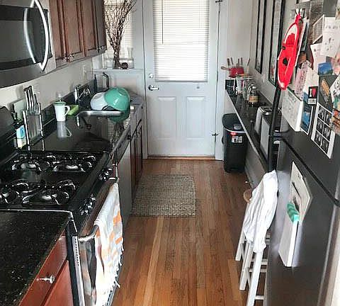 2nd image of 4865 N Hermitage Ave #3J