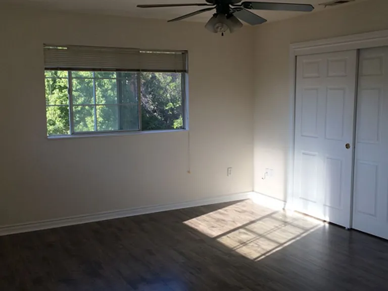 4527 Hollister Ave — Photo 9