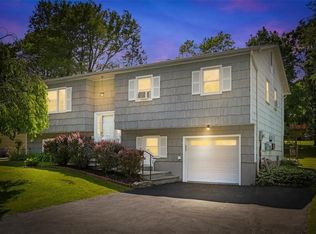 22 Hankin Loop, Poughkeepsie, NY 12601