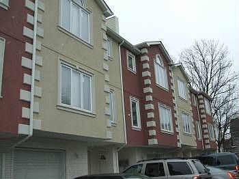 2nd image of 512-516 Union Ave