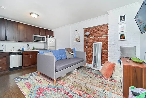 Rented by Living New York | media 10