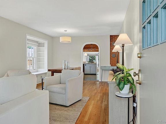 3rd image of 300 W Cleveland Street