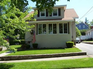 19 Palisades St, Worcester, MA 01604